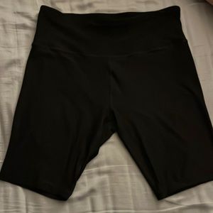 VOGO Athletica Plain black biker shorts